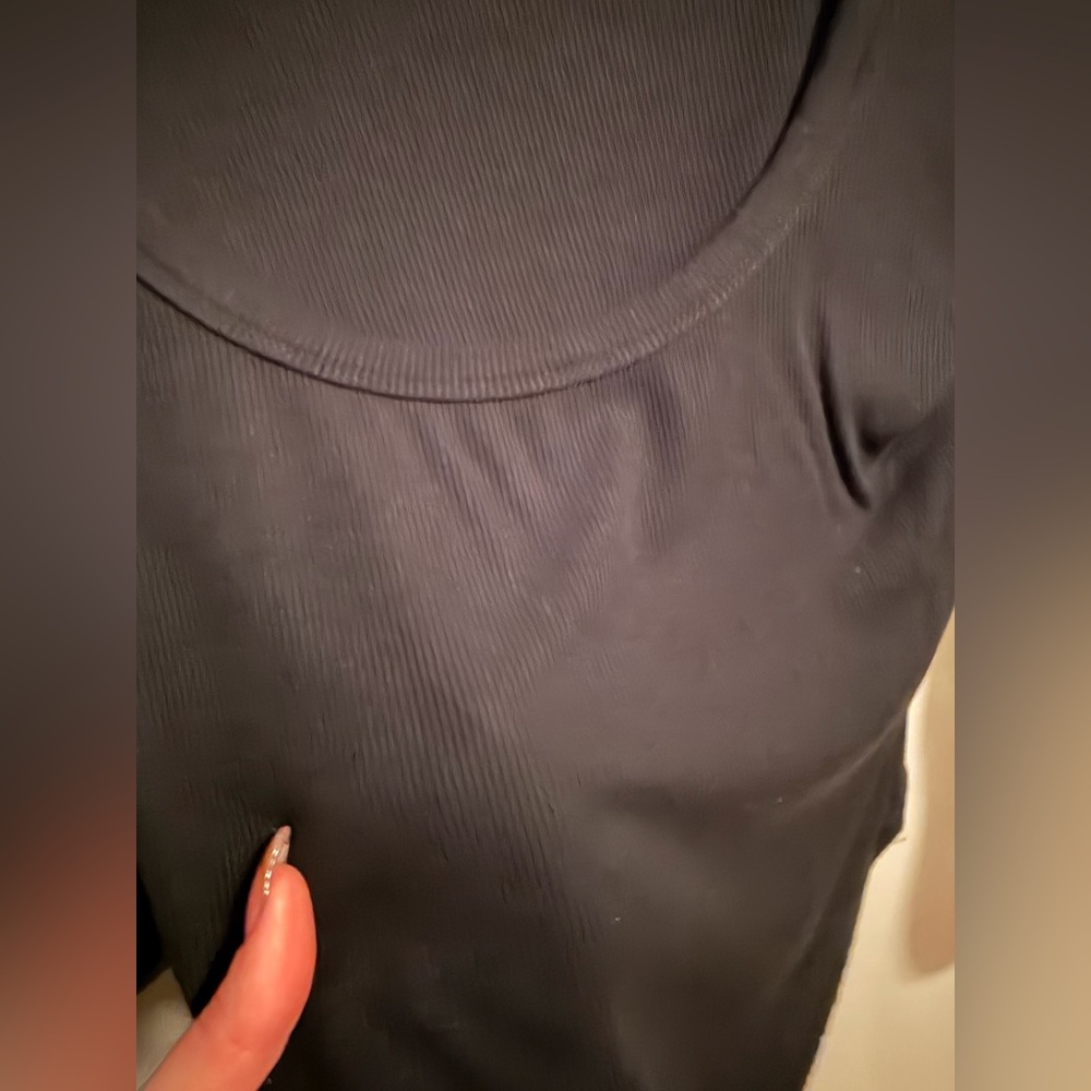 NWOT - Basic Bodycon Tee - Picture 9 of 9